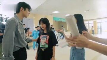 娱乐718吃瓜小,跟随娱乐718吃瓜小生，探寻明星幕后故事